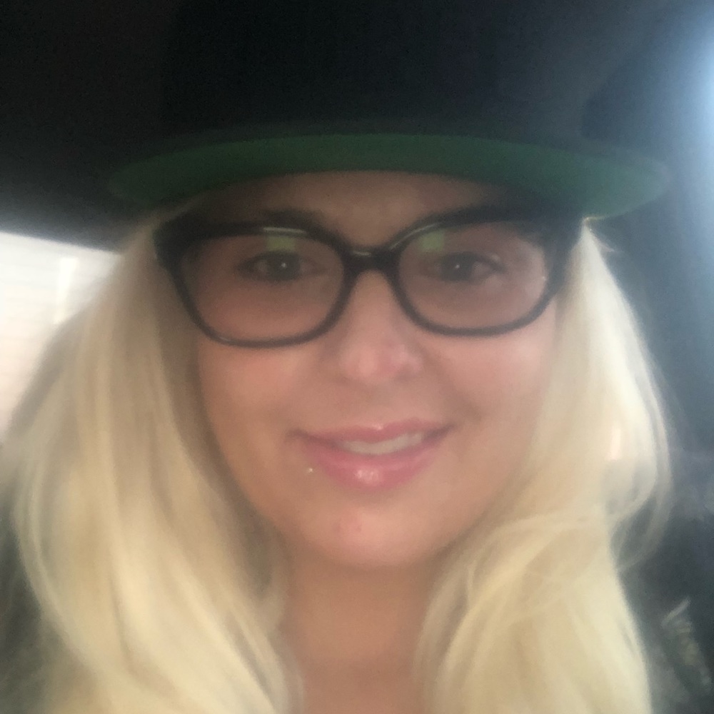 Meet your Posher, Juliea